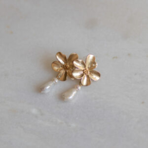 Mila Pearl Earrings